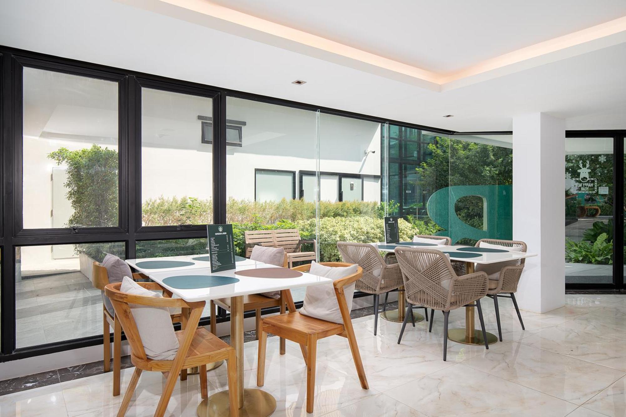 Crystal Srivaree Suvarnabhumi Hotel Ban Khlong Bang Krathiam Exteriör bild