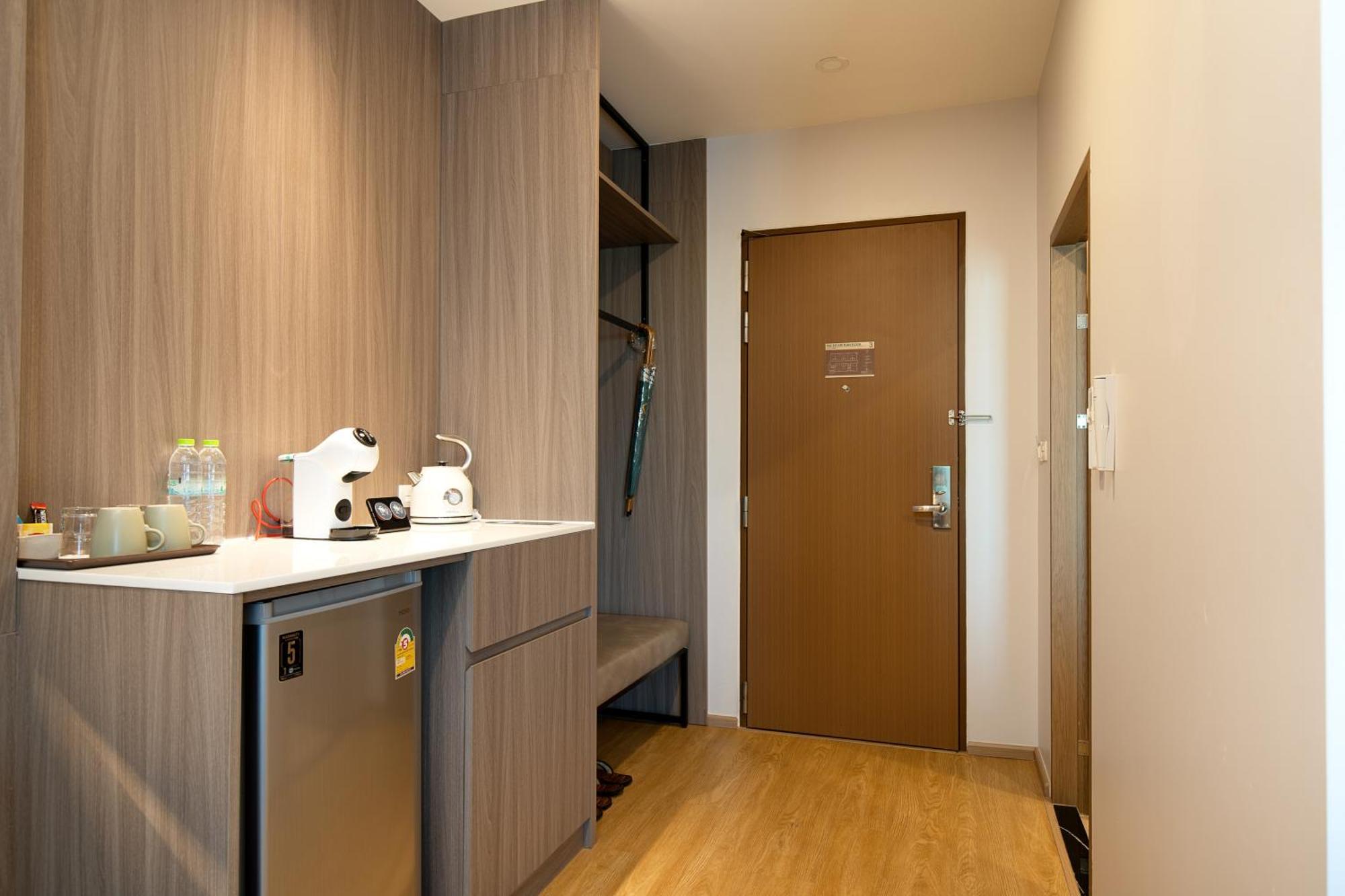 Crystal Srivaree Suvarnabhumi Hotel Ban Khlong Bang Krathiam Rum bild