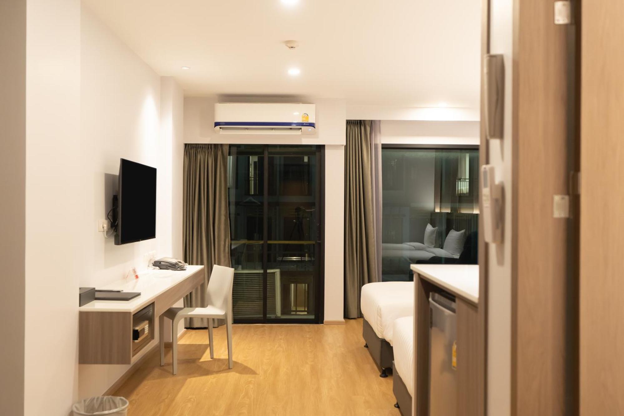 Crystal Srivaree Suvarnabhumi Hotel Ban Khlong Bang Krathiam Exteriör bild