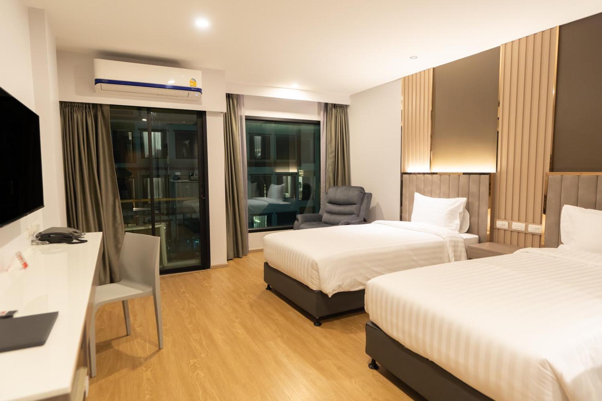 Crystal Srivaree Suvarnabhumi Hotel Ban Khlong Bang Krathiam Exteriör bild